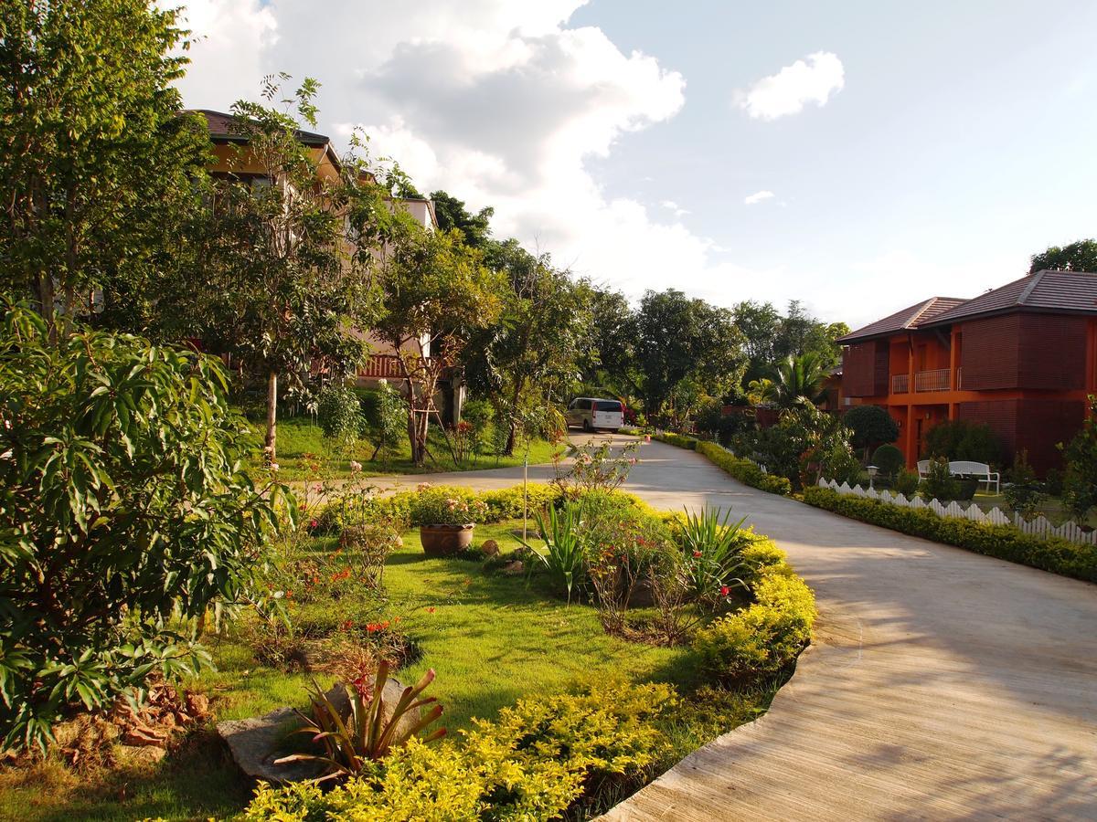 Khao Yai Phu Kham Luang Resort หมูสี ภายนอก รูปภาพ